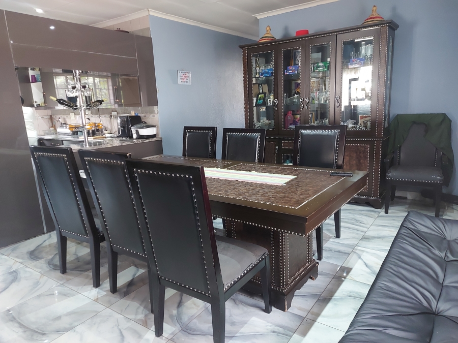 3 Bedroom Property for Sale in Oos Einde North West